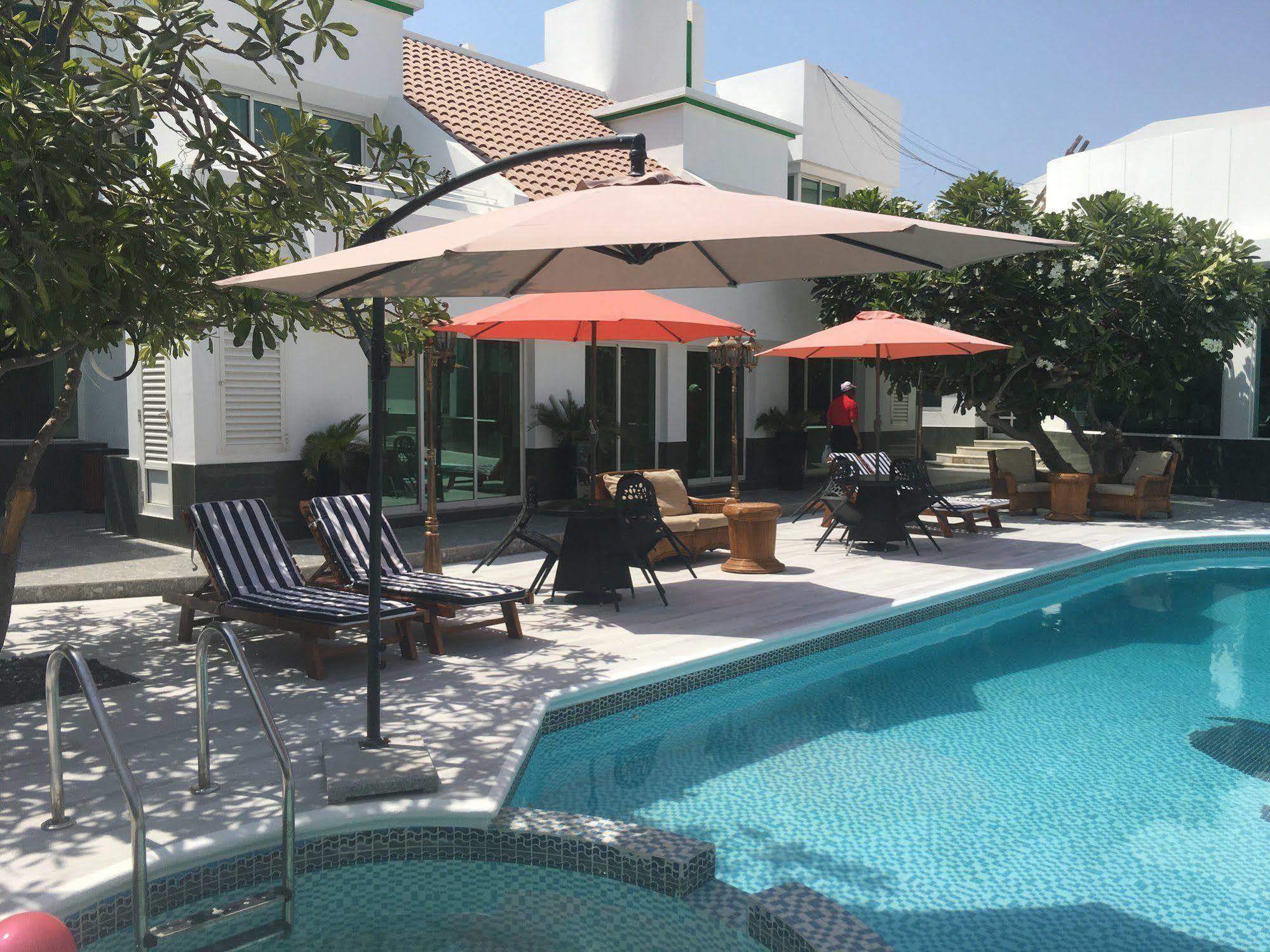 Al Khalidiah Resort Sharjah Luaran gambar